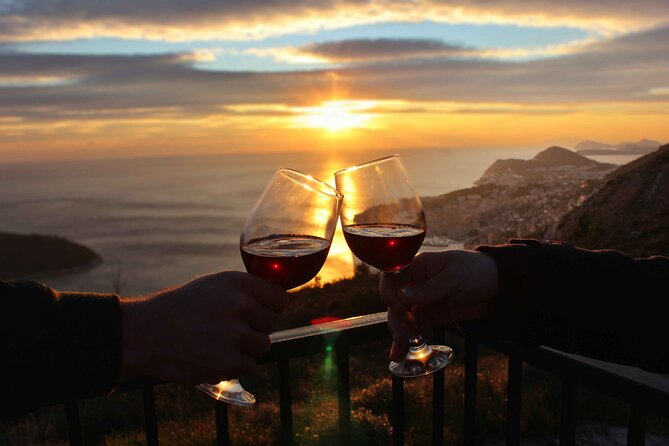 Panoramic Sunset Hike - Exploring the Scenic Route