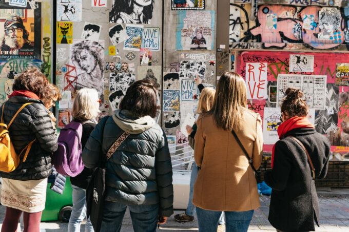 Paris 90-Minute Street Art Tour - Discovering Street Art Techniques