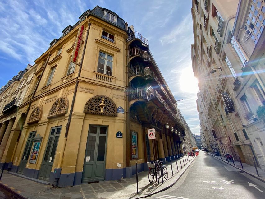 Paris: Covered Passages Audio-Guided Walking Tour - Exploring Palais-Royal Gardens