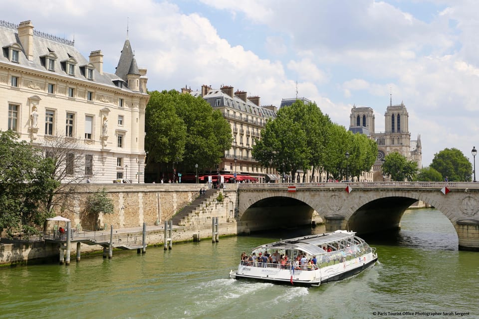 Paris: Montmartre Train Ride W/ Optional Seine River Cruise - Customer Rating