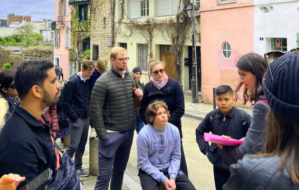 Paris Stars Here - From Notre-Dame to Louvre. Small Group - Meeting Point