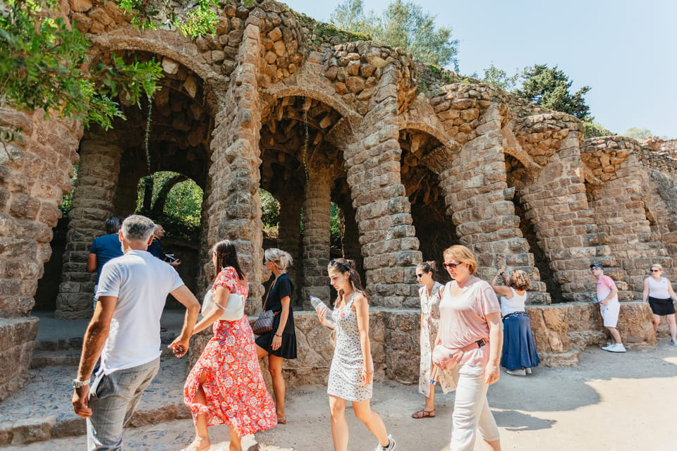 Park Güell: Exclusive Guided Tour With Priority Access - Visitor Reviews and Ratings