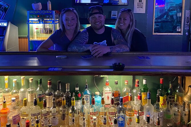 Party Bus Dive Bar Bus Crawl L - Craft Distillery Tasting Experience