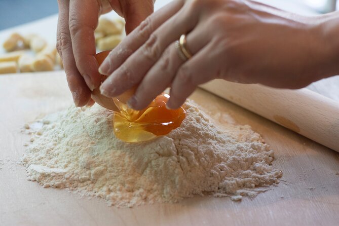 Pasta&Tiramisu Workshop: Craft Your Dinner With Free Flowing Wine - Talented Instructors