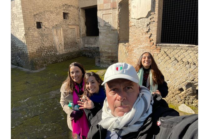 Pompeii 2 Hours Private Guided Tour, a JOURNEY THROUGH the TIME - Exploring the Ancient City