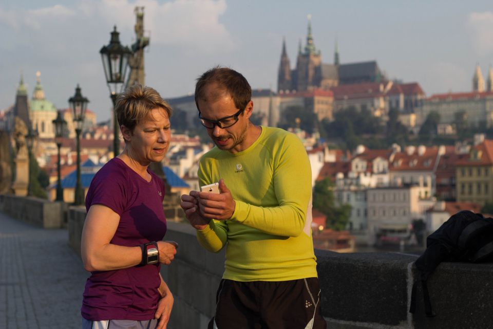 Prague 1-Hour Sight Running Tour - Pickup and Duration