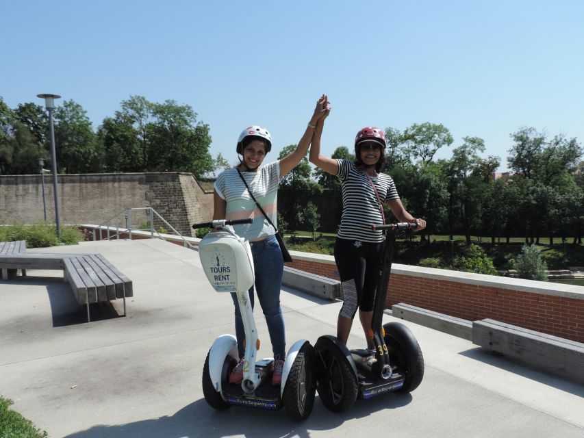 Prague: Castle District ❤️Segway Tour❤️ - Navigating the Castle District