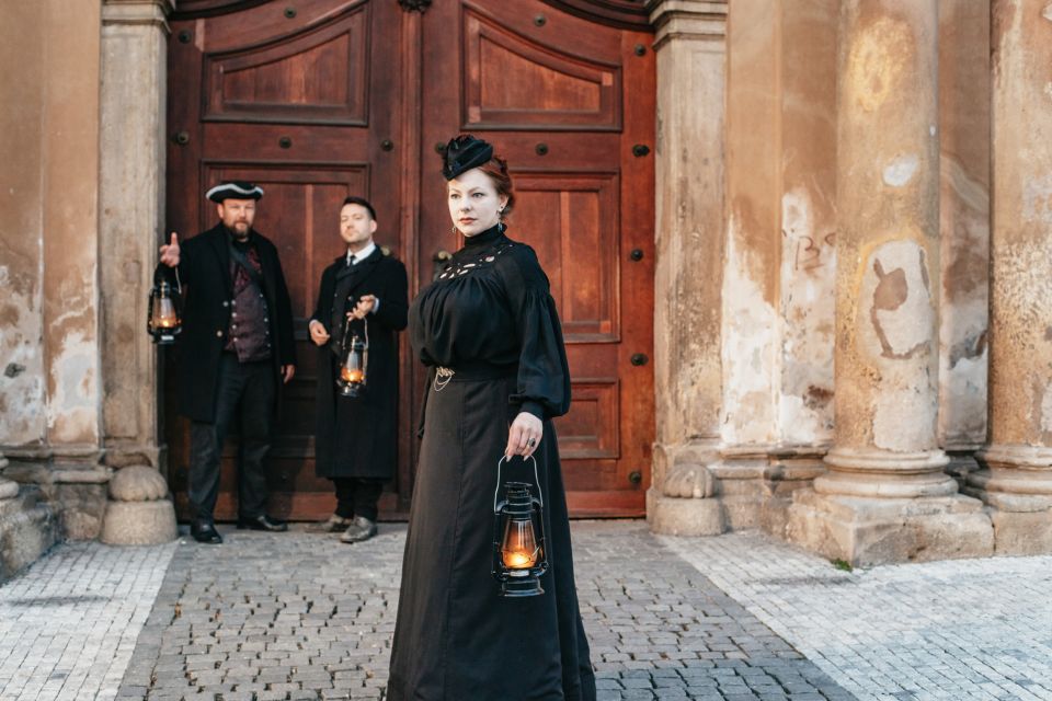 Prague: Ghosts and Legends Nighttime Guided Walking Tour - Guided Storytelling Experience