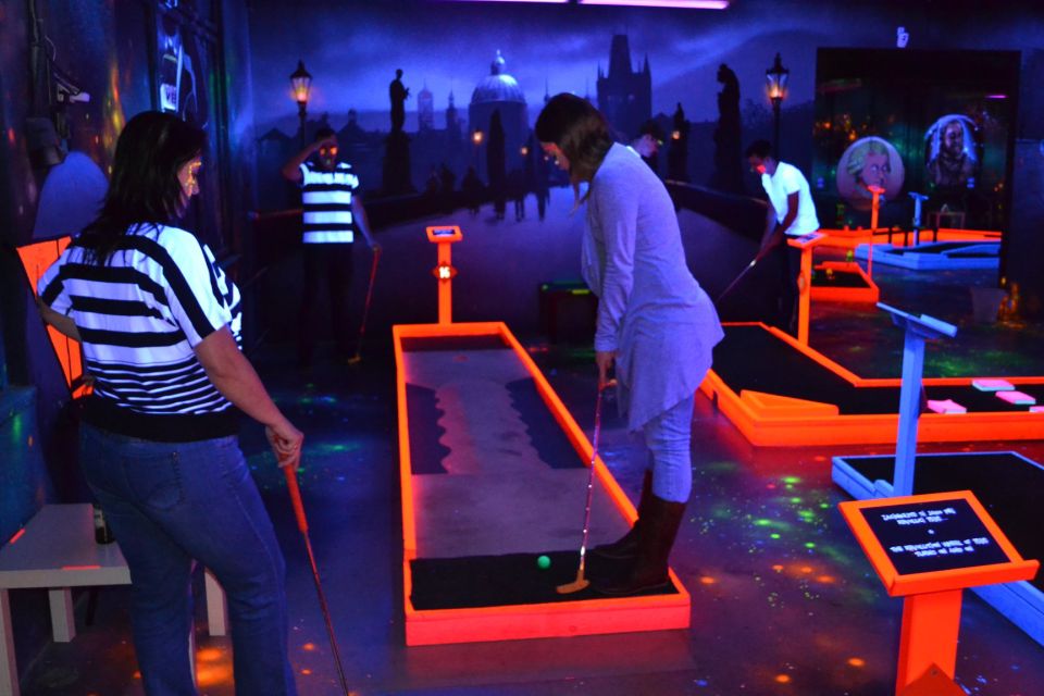 Prague: Glow Golf Mini Golf Game by UV Light - Getting to Glow Golf