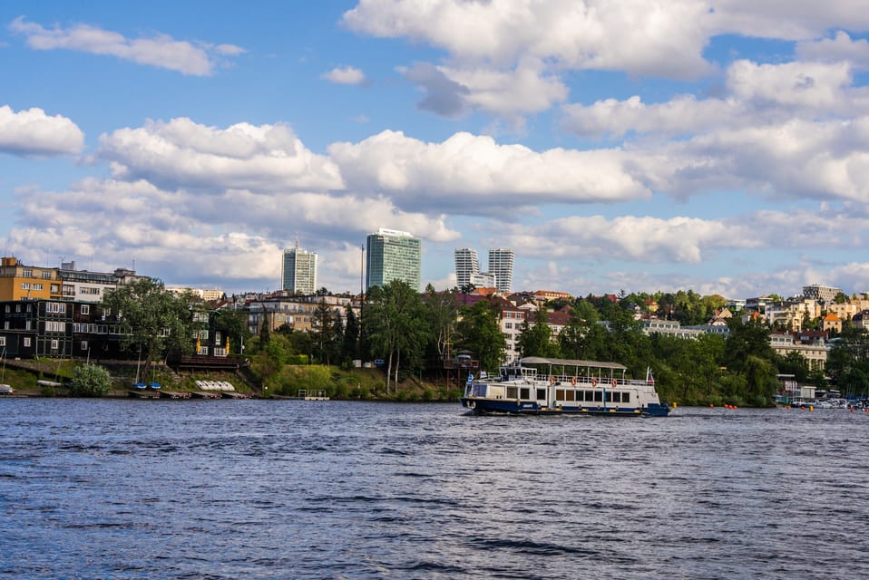 Prague: Narrated Sightseeing Cruise - Panoramic Views