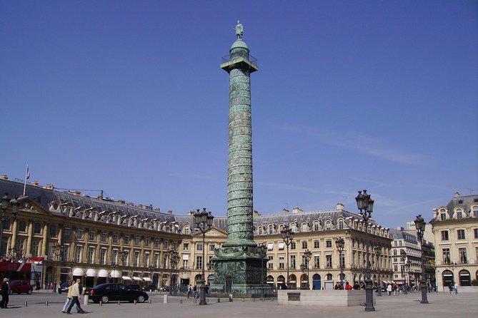 Private 4-Hour City Tour of Paris With Driver and Official Guide - Guide Expertise