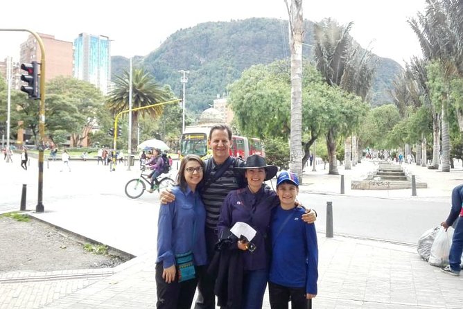 Private Bogotas Downtown Tour + Monserrate Hill - Lunch, Snacks, and Coffee