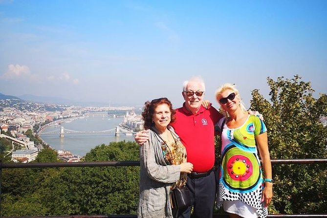 Private Buda Castle Walking Tour & Danube River Cruise With Margaret Island Stop - Cruising the Danube