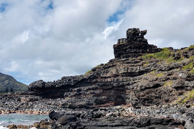 Private Guided Hiking Adventure on Hawaii Sea Cliffs - Exploring Hawaiis Sea Cliffs