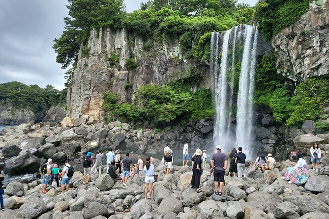 Private Half Day South and West Tour in Jeju Island - Customization of Tour Routes