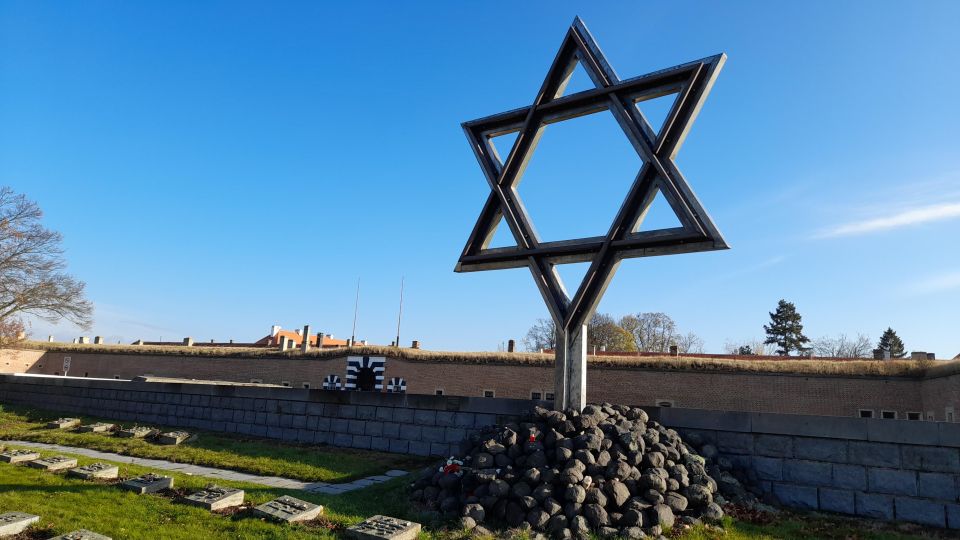 Private Half-Day Tour To Terezin Concentration Camp - Knowledgeable and Multilingual Guides