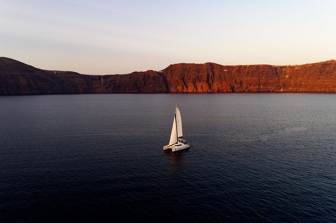 Private Luxury Caldera Cruise With a Rich BBQ Meal and Open Bar! - Indulging in the BBQ Lunch