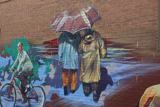 Private Toronto Kensington Market and Chinatown Walking Tour in English - Cultural Diversity in Toronto