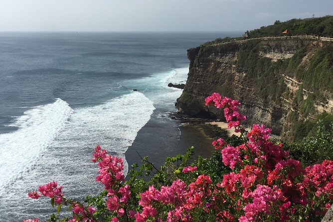 Private Tour: Highlights Uluwatu Temple & Southern Beaches Bali - Guest Reviews and Feedback