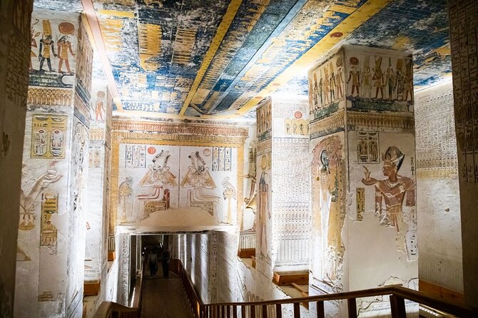 Private Tour to Luxor West and East Banks With Hot Air Balloon,Felucca and Lunch - Booking Information and Tips