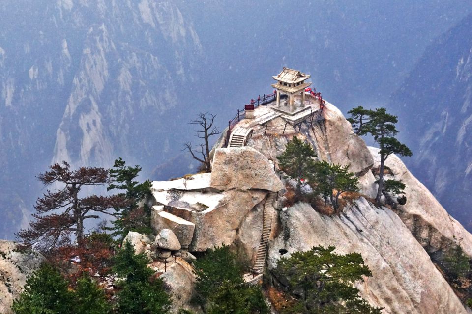 Private Xian Mt. Huashan Adventure Tour: Explore in Your Own - Scenic Highlights of Mount Huashan