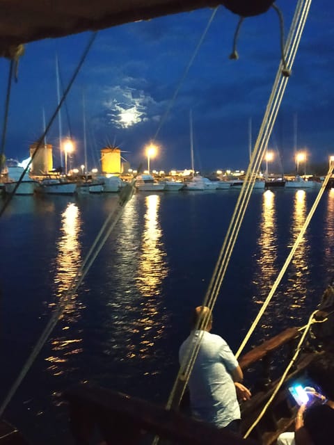 Rhodes: Night Cruise With Live Music and Sightseeing. - Reserving the Cruise