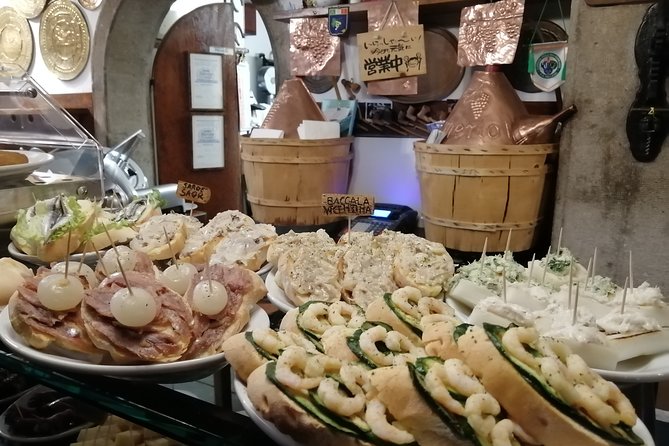 Rialto Farmers & Fish Market Food Tour in Venice With Wine Tasting & Sightseeing - The Sum Up