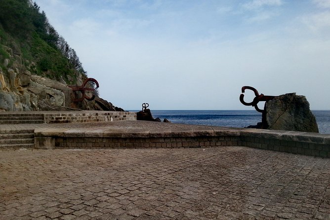 San Sebastian Highlights Private City Tour With Hotel Pick up - Comprehensive Coverage of San Sebastian