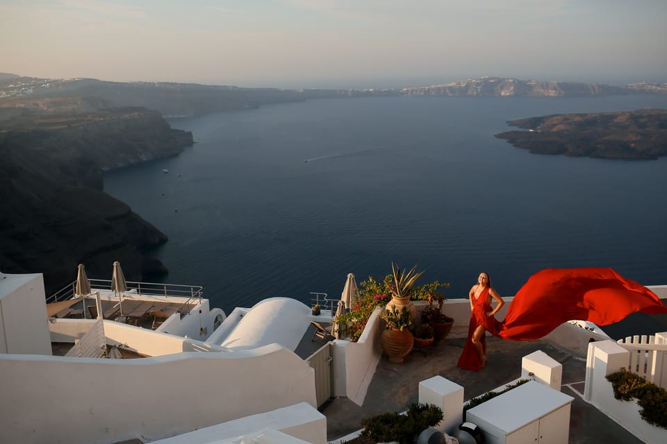 Santorini: Flying Dress Photoshoot With Caldera Backdrop - Photoshoot Duration