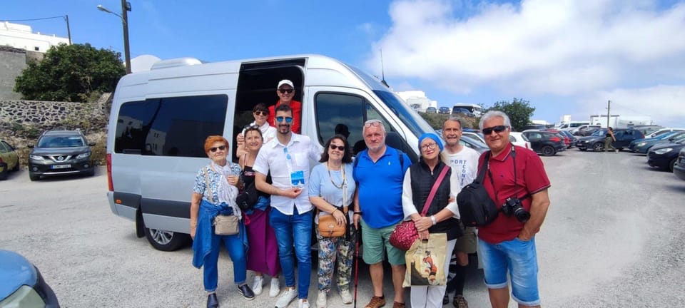 Santorini: Private Tour in Spanish With Local Guide - Exploring Firostefani