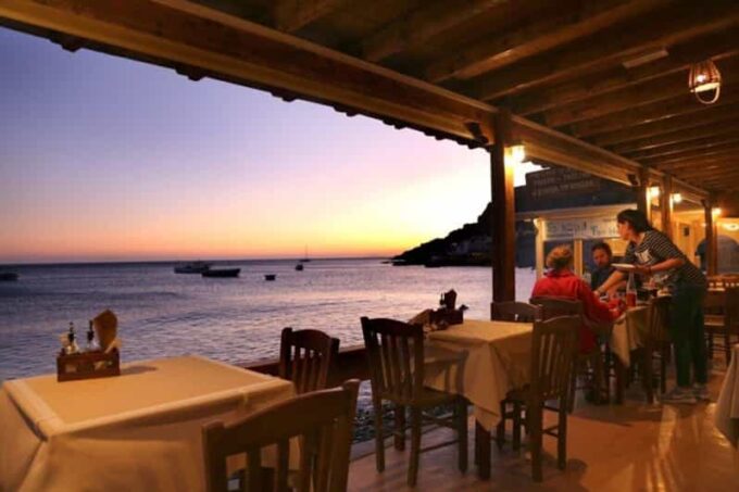 Santorini Vegan Food & Wine Tour - Experience Features