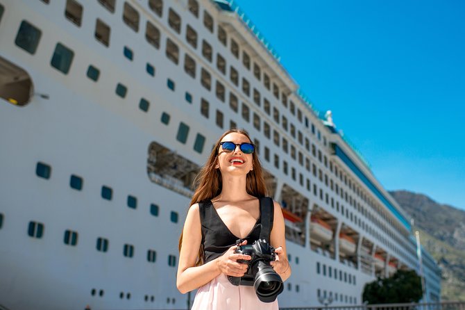 Semi-Private Berlin Highlights Shore Excursion From Warnemünde and Rostock Port - Pricing Information