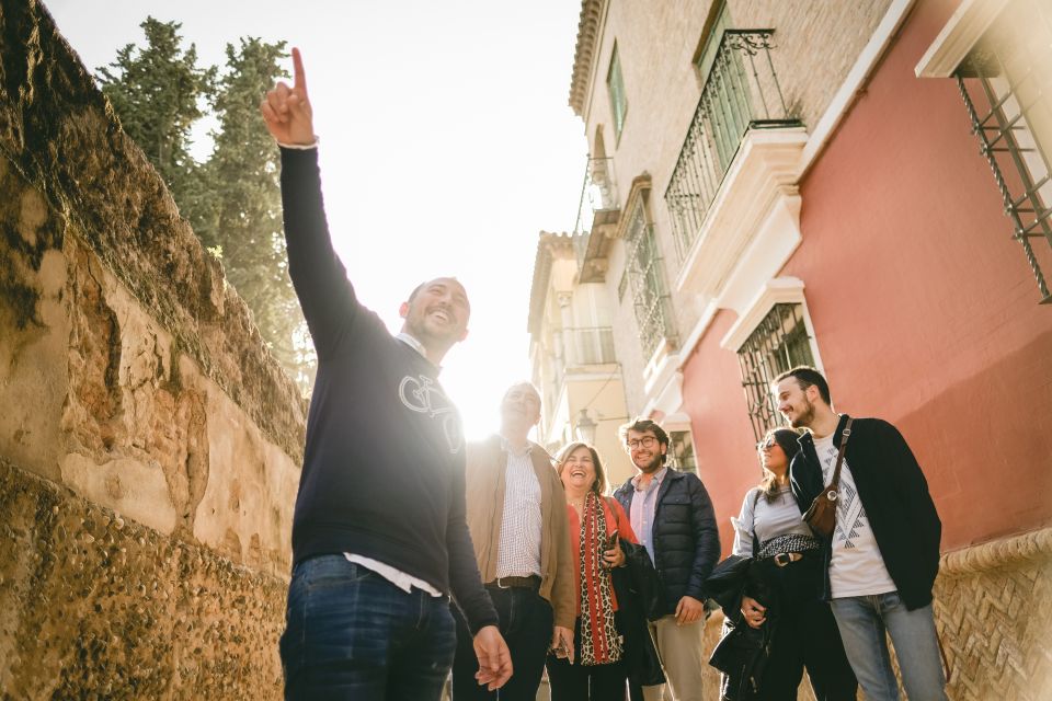 Seville: Small-Group Jewish Quarter Discovery Walking Tour - Explore the Jewish Quarter