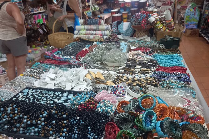 Shopping or Souvenirs in Bávaro Plaza - Local Artisan Crafts