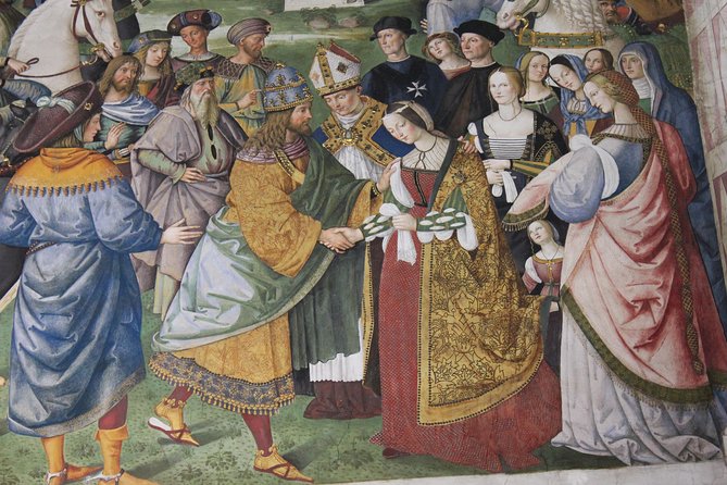 Siena: Guided Tour of Siena INCLUDING the Cathedral or Museum - Discovering Piazza Del Campo
