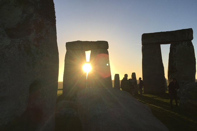 Stonehenge and Bath Private Car Tour - Exploring Stonehenge