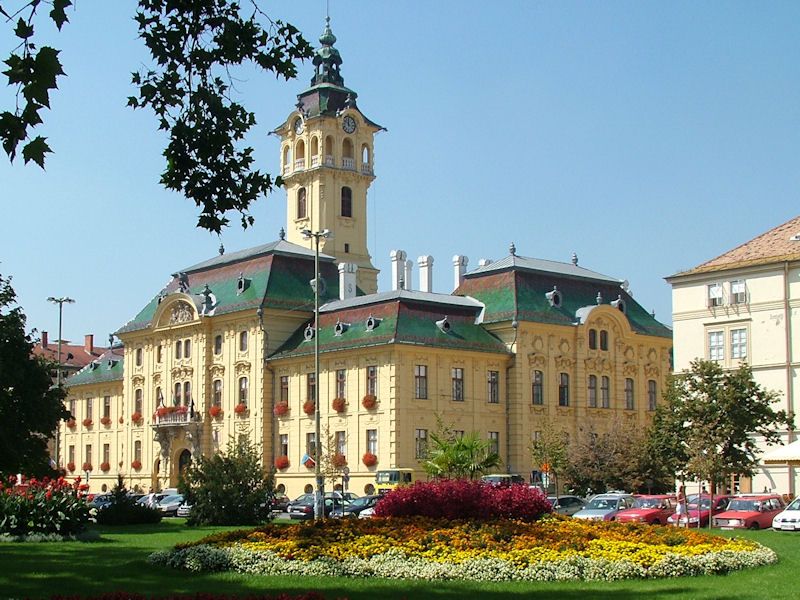 Szeged Full-Day Private Sightseeing Tour From Budapest - Guided Tour Experience