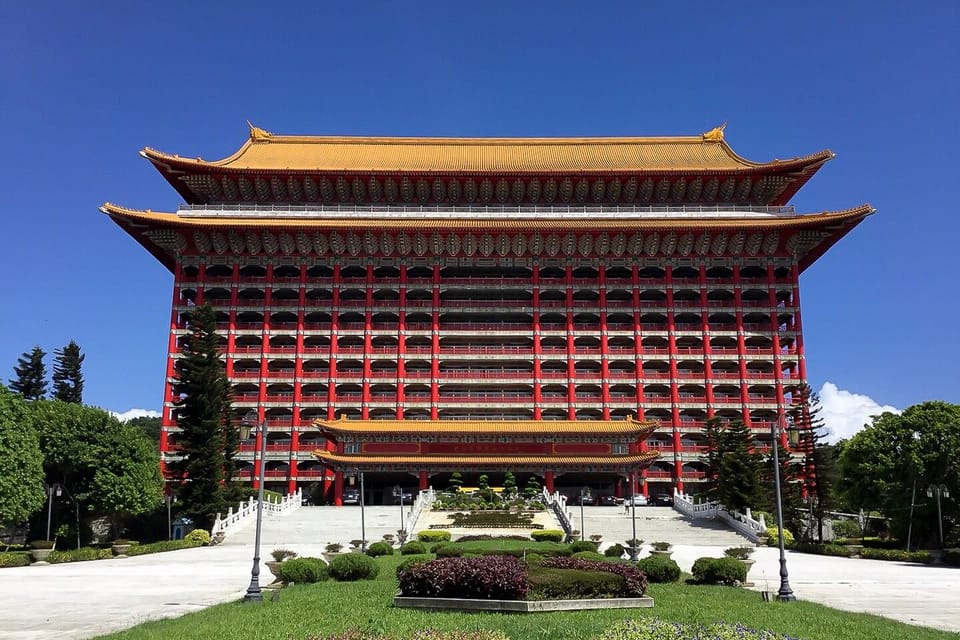 Taipei City Tour With National Palace Museum Ticket - Pickup and Meeting Point