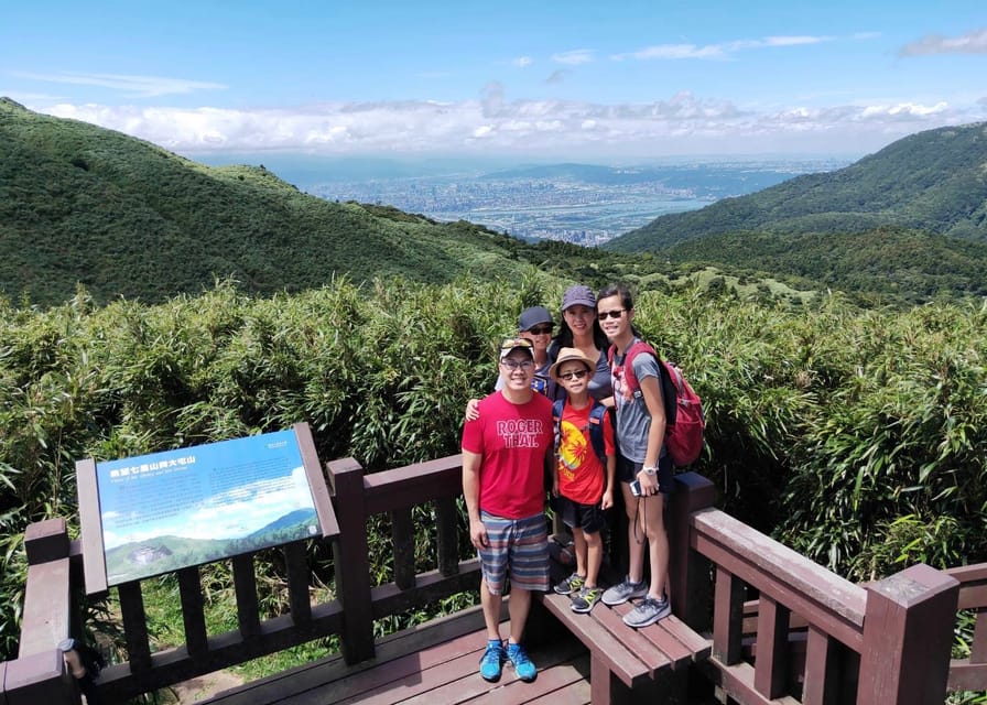 Taipei: Private Day Tour by Car - Iconic Attractions