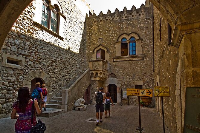 Taormina Sunset Walking Tour With Aperitif on Roof-Top Terrace - Breathtaking Sunset Views