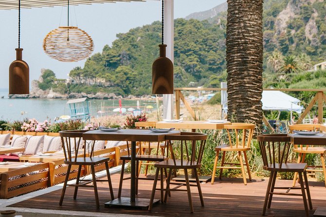 The Amazing Glyfada Beach - Amenities and VIP Experience
