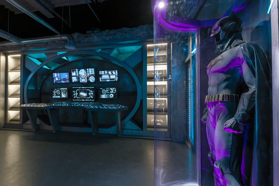 The Batcave : Secret Missions at Batman Escape Game Paris - Frequently Asked Questions