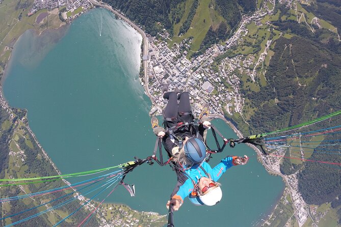 The Best Paragliding Tandem Flights in Zell Am See Kaprun - Recommended Attire