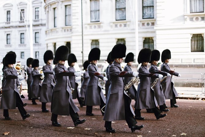 The Changing of the Guard - Exclusive Guided Walking Tour - Cancellation Policy