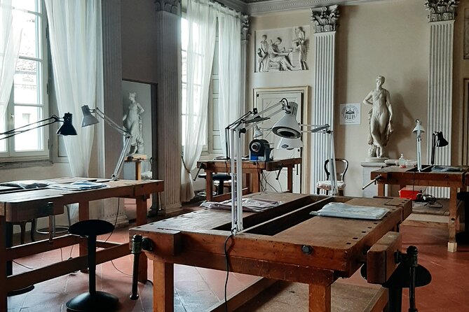 The Secret of Stradivari in Cremona: Visit the Violinmaker School - The Art of Violin Crafting