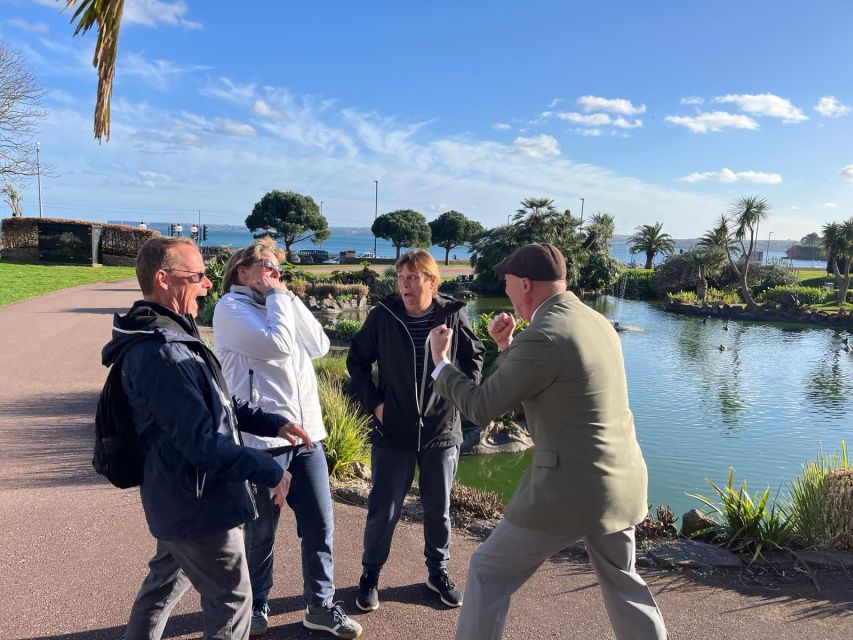 Torquay: Fawlty Tours Experience - Guided Walk - Basil, Manuel, Sybil, and Polly