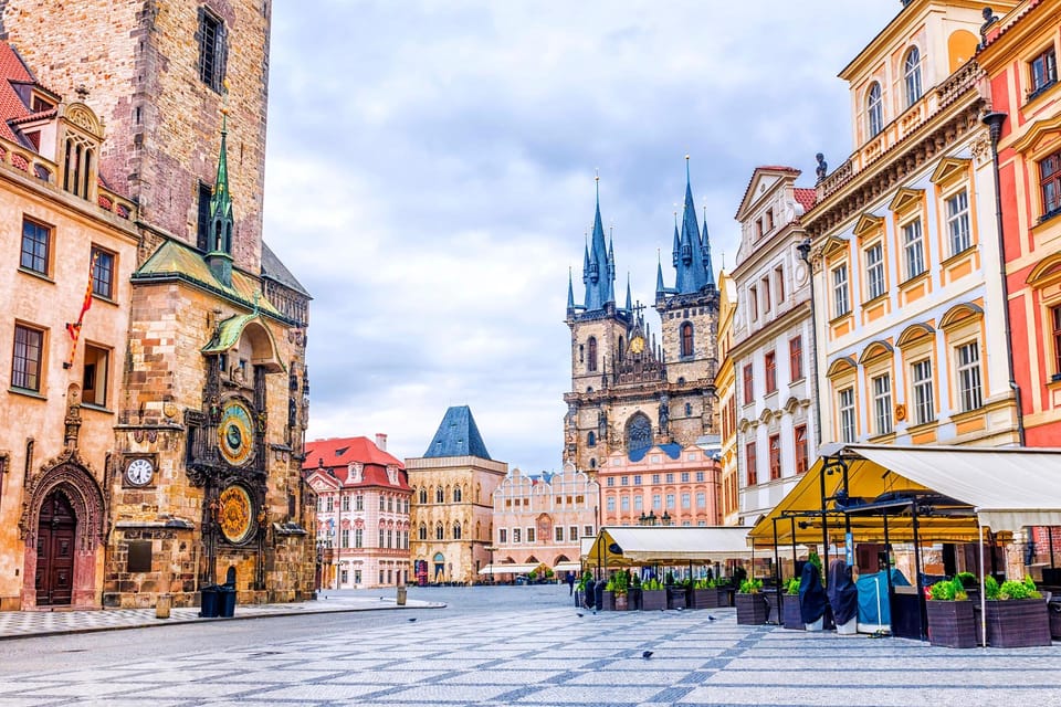 Tour of Prague Old Town Charles Bridge Spanish Synagogue - Tour Logistics and Considerations