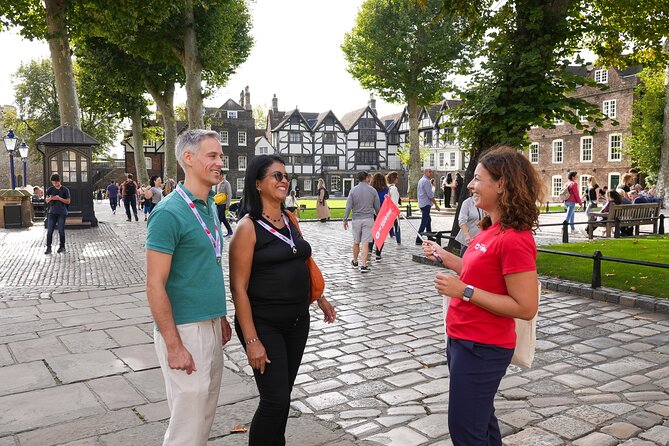Tower of London: Guided Tour With Thames River Cruise - Group Size and End Point