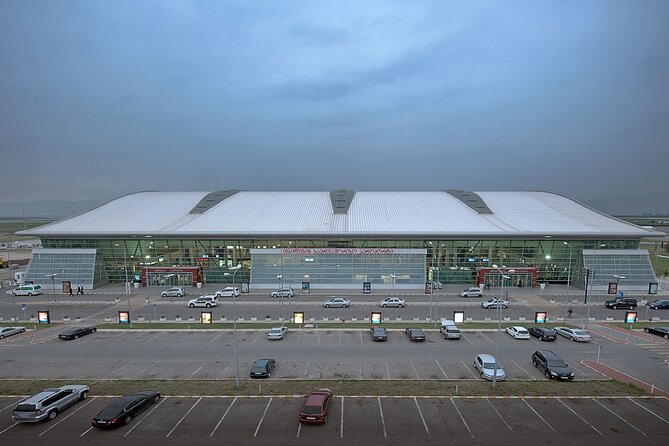 Transfer From Tbilisi Airport to Tbilisi - Personalized Service in Tbilisi