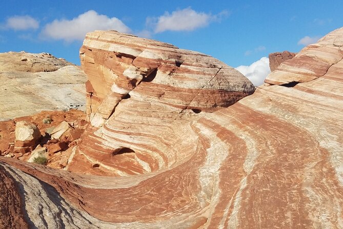 Valley of Fire Guided Hiking Tour From Las Vegas - What to Expect on the Trail